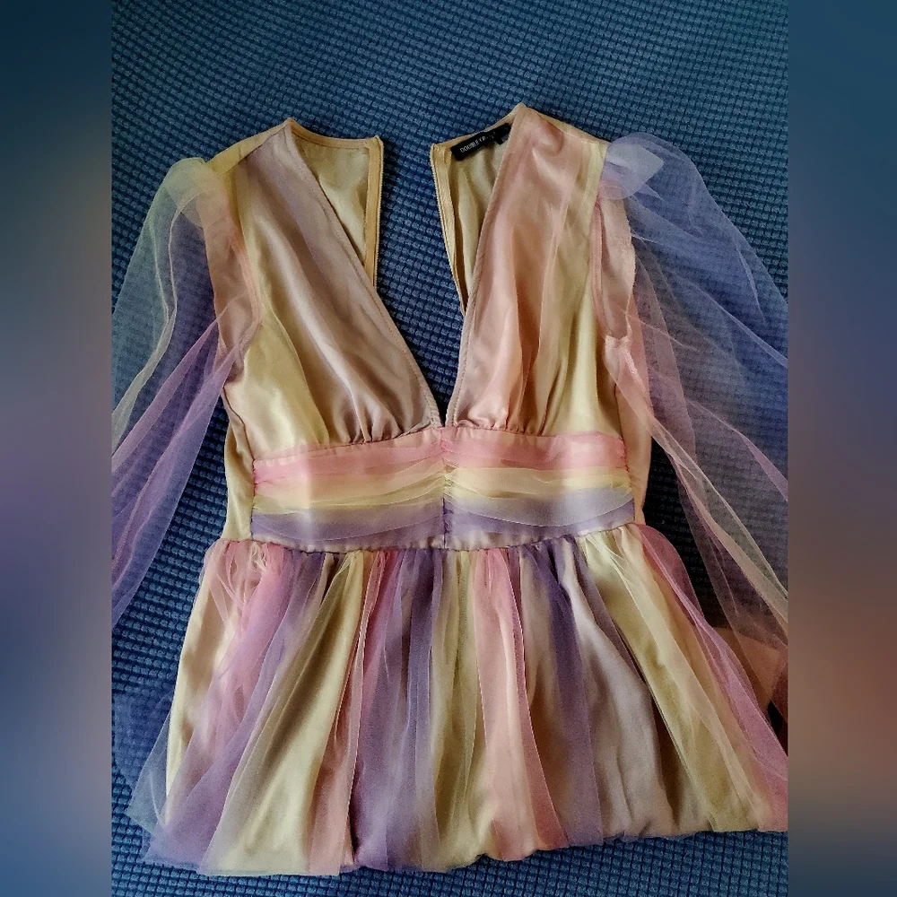 Whimsical Multicolor V-Neck Dress - Picture 4 of 7